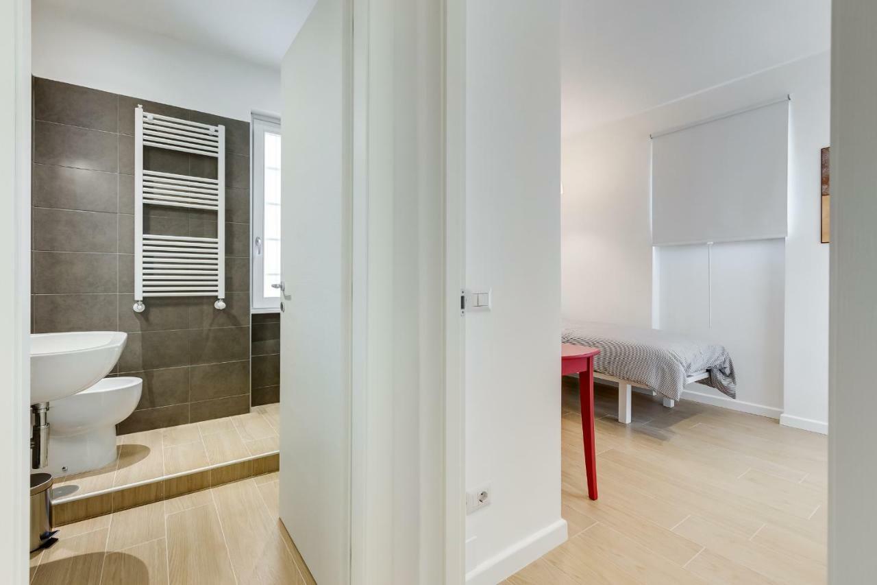 Lovely 3 Close Trastevere Station Apartment Rome